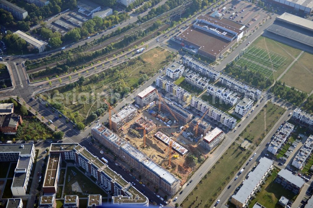 Aerial image Berlin - View at the construction site of a new building and urban house settlement on the site of the former old slaughterhouse in the Thaerstraße in the district Friedrichshain in Berlin. The project was developed by the AVILA Management & Consulting AG in the context of creating a new city quarter. Operating construction company is the MBU Märkische Bau-Union GmbH + Co KG