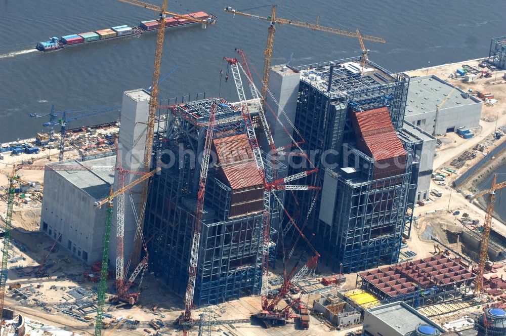 Aerial photograph Hamburg - Blick auf die Baustelle vom Neubau Steinkohlekraftwerk Moorburg an der Elbedurch die Vattenfall Europe AG und die Baufirma Wayss & Freytag Ingenieurbau AG. View the construction site of new coal power plant on the Elbe Moorburg by Vattenfall Europe AG and the construction company Wayss & Freytag AG Engineering / BAM Deutschland AG.