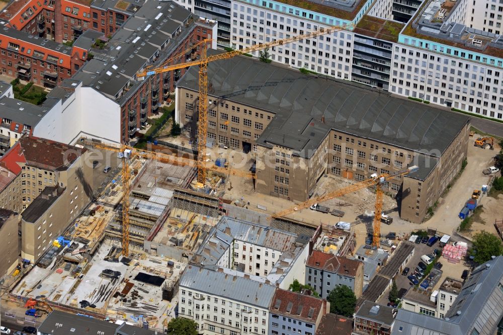 Aerial photograph Berlin Mitte - Construction site for a new hotel on the Titanic Chausseestraße - Zinnowitzer street in Berlin - Mitte