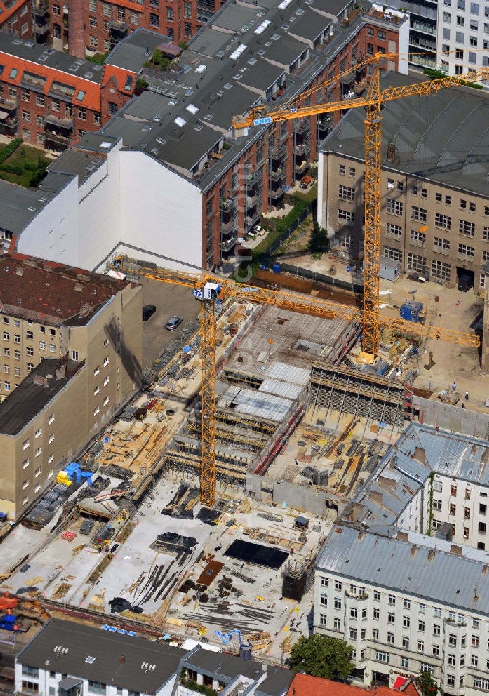 Berlin Mitte from above - Construction site for a new hotel on the Titanic Chausseestraße - Zinnowitzer street in Berlin - Mitte