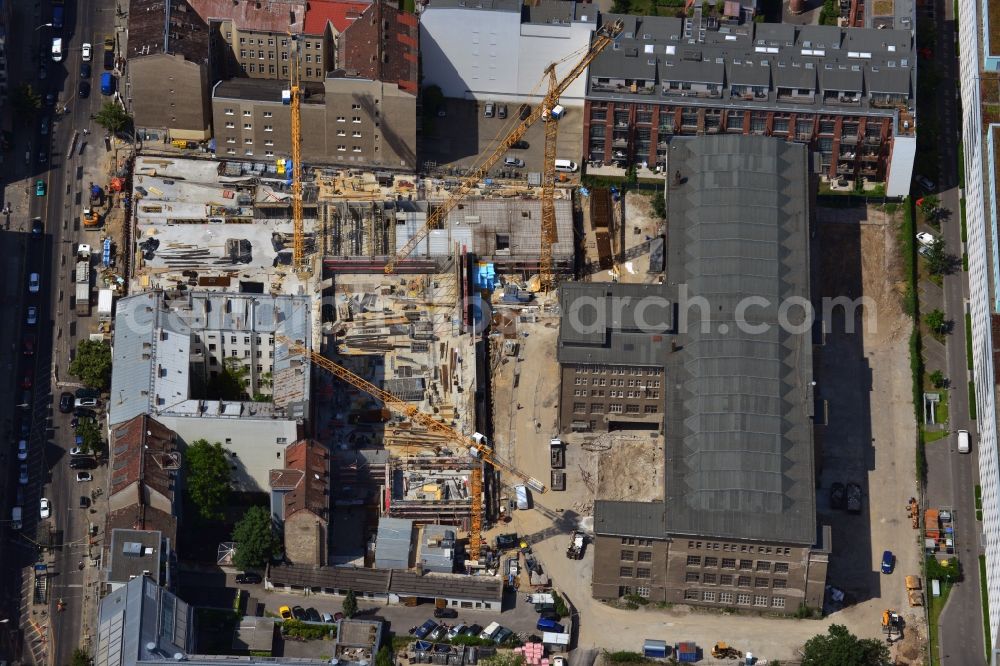 Berlin Mitte from the bird's eye view: Construction site for a new hotel on the Titanic Chausseestraße - Zinnowitzer street in Berlin - Mitte