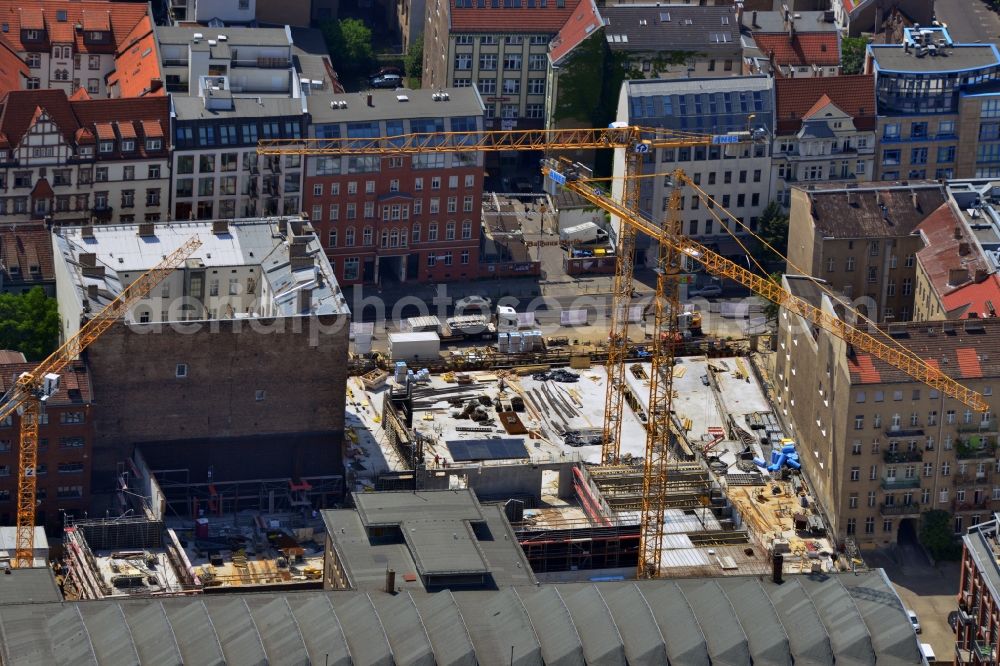 Aerial image Berlin Mitte - Construction site for a new hotel on the Titanic Chausseestraße - Zinnowitzer street in Berlin - Mitte