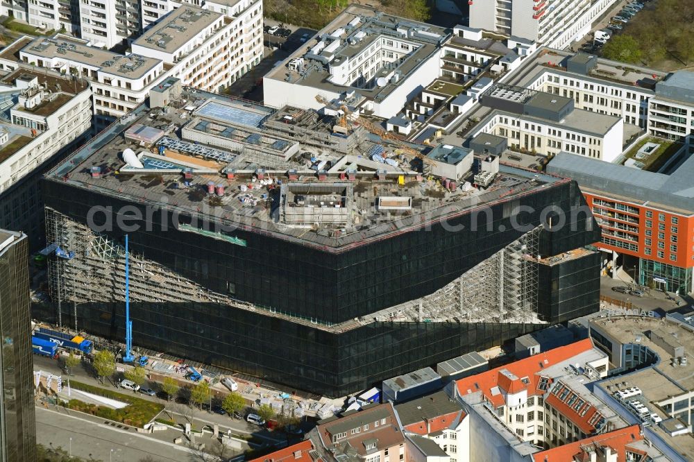 Berlin from the bird's eye view: Construction site with pile foundation work for the foundation plate of the new building Axel Springer Campus - OMA to Krausenstrasse - Schuetzenstrasse in Berlin