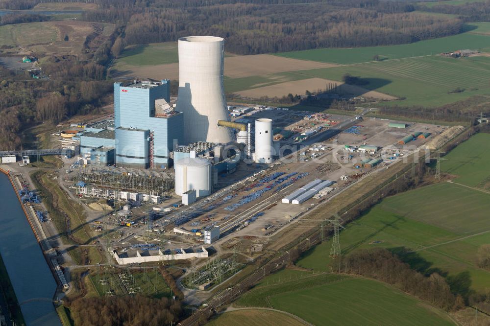 Datteln from the bird's eye view: Construction site of new coal-fired power plant dates on the Dortmund-Ems Canal