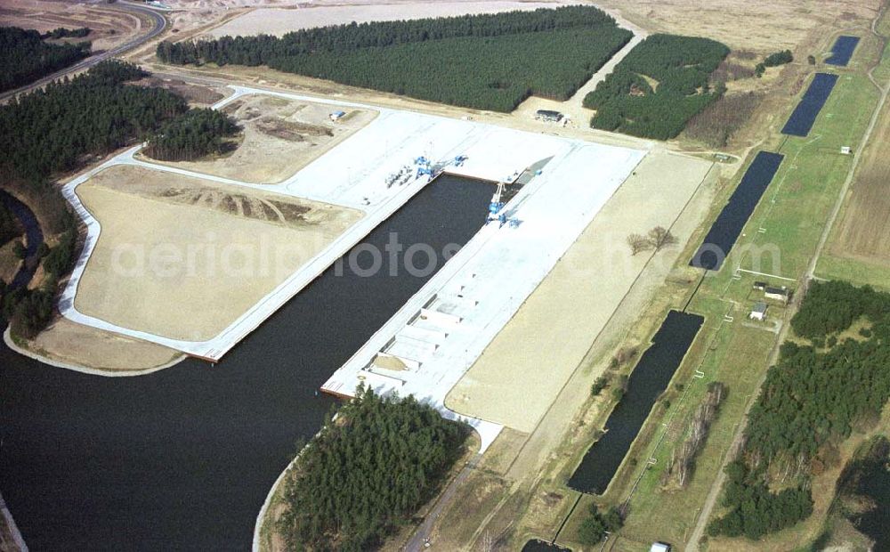 Schwedt / Oder from the bird's eye view: Baustelle des neuen Binnenhafens in Schwedt / Oder. 11.03.02