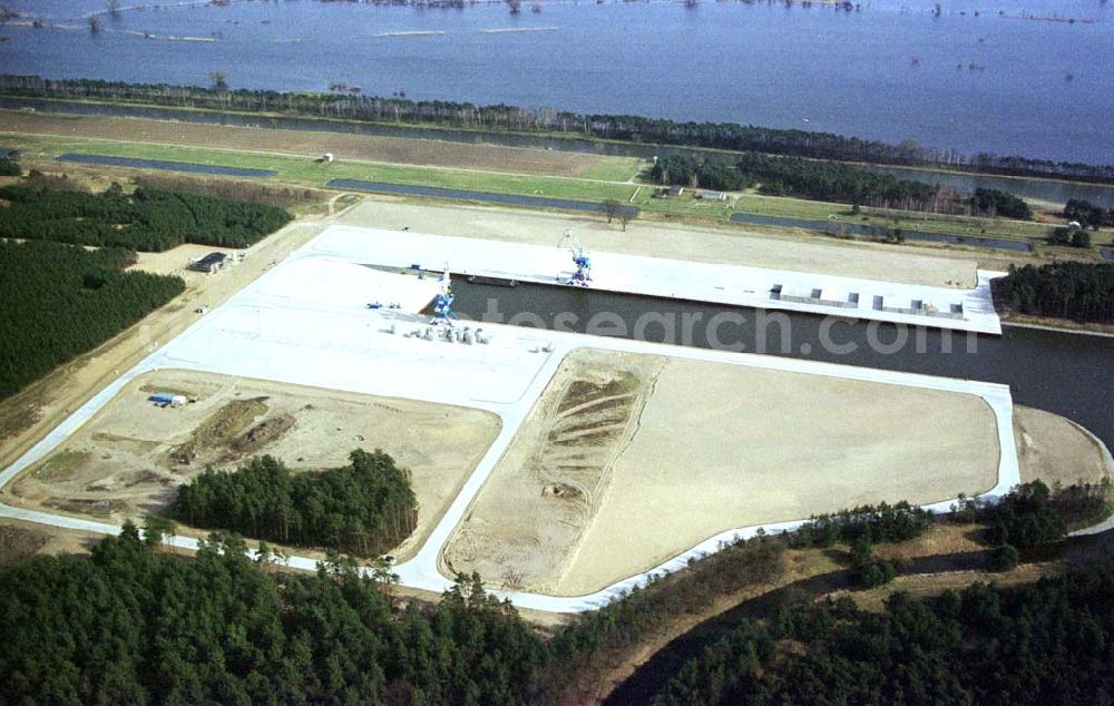 Aerial photograph Schwedt / Oder - Baustelle des neuen Binnenhafens in Schwedt / Oder. 11.03.02