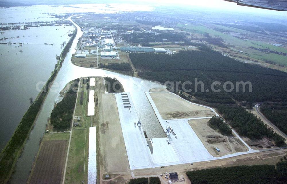 Schwedt / Oder from the bird's eye view: Baustelle des neuen Binnenhafens in Schwedt / Oder. 11.03.02