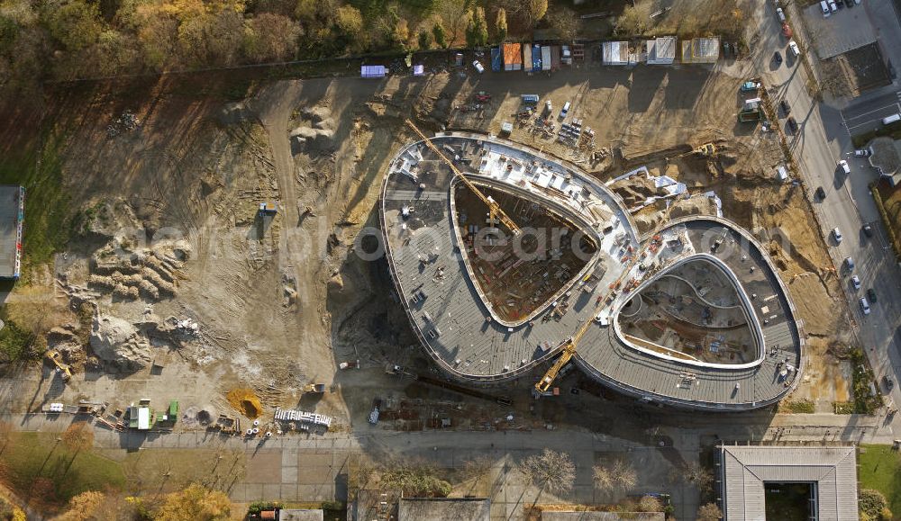 Aerial photograph Bochum - Look at the construction site of the New Secondary Schhol in Bochum. Around the building it is planned that the first sentence of the Human Rights Act