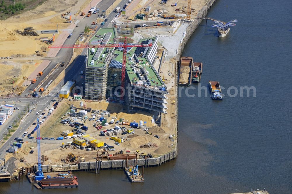 Aerial photograph Hamburg - View of building lot of the new Hafen city University in Hamburg. The building will be constructed on behalf of the Ministry of Science and Research of Hamburg by the company Riedel Bau for the subjects architecture, civil engineering, geomatics and municipal planning and should be completed in October 2012