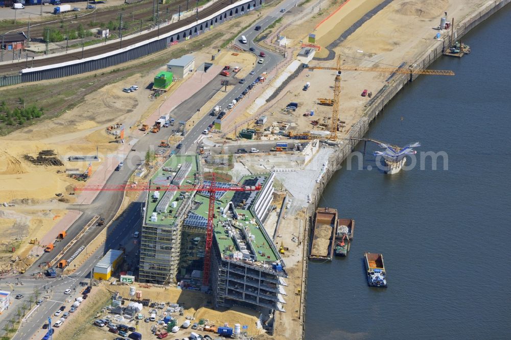 Hamburg from above - View of building lot of the new Hafen city University in Hamburg. The building will be constructed on behalf of the Ministry of Science and Research of Hamburg by the company Riedel Bau for the subjects architecture, civil engineering, geomatics and municipal planning and should be completed in October 2012