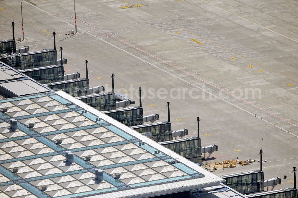 Aerial image Schönefeld - Construction area of the new terminal at Schönefeld Airport (BBI). The new terminal is in the south of the airport Berlin -Schoenefeld quality built