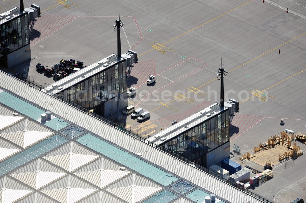 Aerial photograph Schönefeld - Construction area of the new terminal at Schönefeld Airport (BBI). The new terminal is in the south of the airport Berlin -Schoenefeld quality built