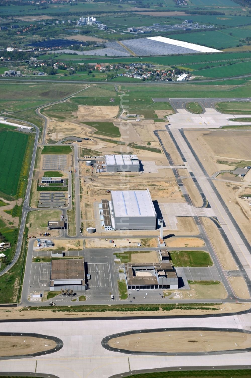 Aerial image Schönefeld - Construction area of the new terminal at Schönefeld Airport (BBI). The new terminal is in the south of the airport Berlin -Schoenefeld quality built