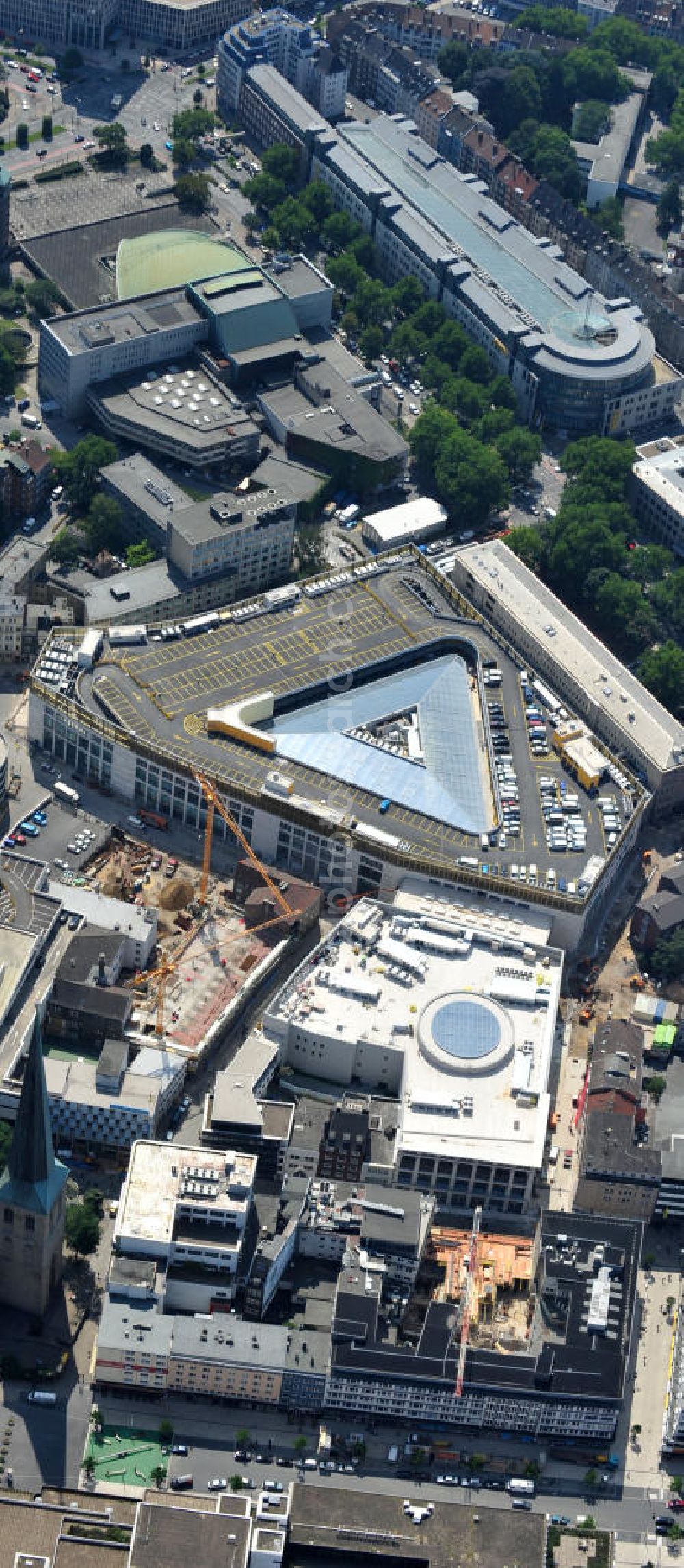 Aerial photograph Dortmund - Baustelle des neuen Thier- Areal Dortmund, einem modernen Einkaufszentrum der ECE Projektmanagement GmbH an der Silberstraße , Westenhellweg im Zentrum der Altsdtadt. Site of the new shopping center Thier-Areal Dortmund.