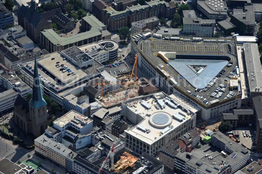 Dortmund from above - Baustelle des neuen Thier- Areal Dortmund, einem modernen Einkaufszentrum der ECE Projektmanagement GmbH an der Silberstraße , Westenhellweg im Zentrum der Altsdtadt. Site of the new shopping center Thier-Areal Dortmund.