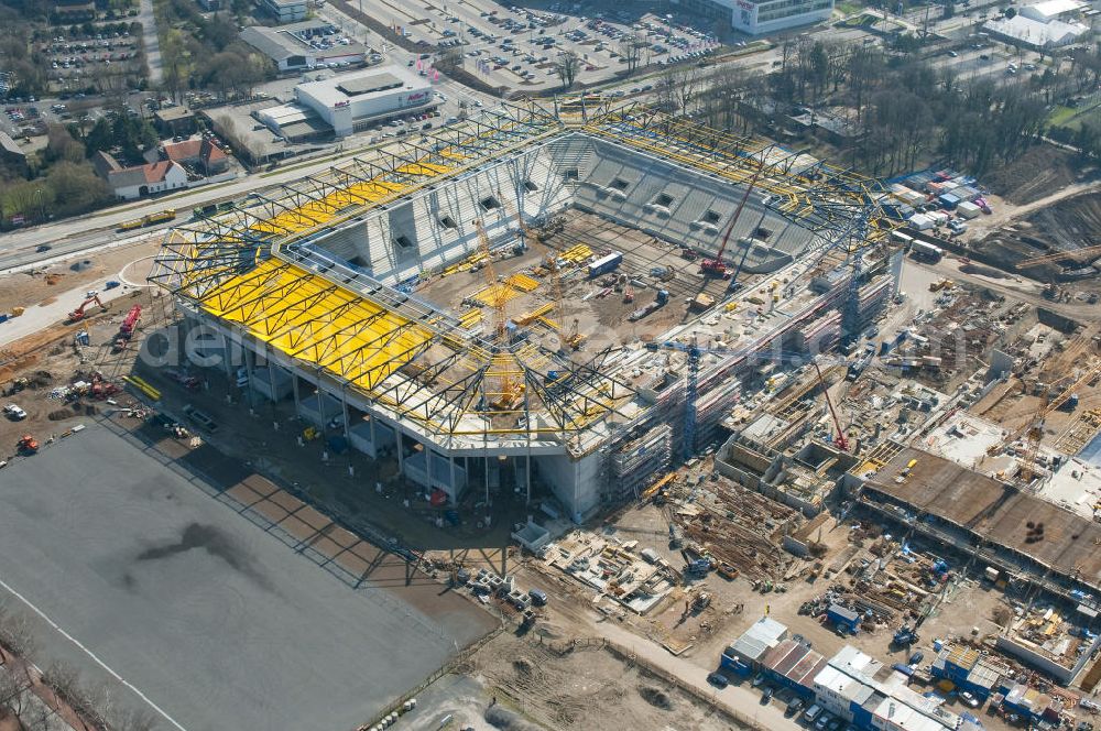 Aachen from above - Baustelle des Stadion des Fußballklubs Alemannia Aachen, dem Neuen Tivoli. Die Baustelle der WALTER HELLMICH GmbH bietet Platz für bis zu 33.000 Zuschauern und liegt im Sportpark Soers. Construction site of the stadium of the football club Alemannia Aachen, the new Tivoli.