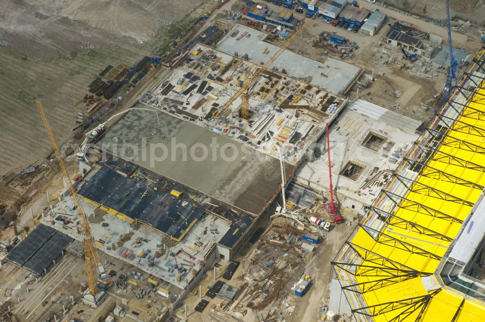 Aachen from above - Baustelle des Stadion des Fußballklubs Alemannia Aachen, dem Neuen Tivoli. Die Baustelle der WALTER HELLMICH GmbH bietet Platz für bis zu 33.000 Zuschauern und liegt im Sportpark Soers. Construction site of the stadium of the football club Alemannia Aachen, the new Tivoli.