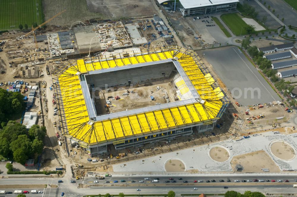 Aerial photograph Aachen - Baustelle des Stadion des Fußballklubs Alemannia Aachen, dem Neuen Tivoli. Die Baustelle der WALTER HELLMICH GmbH bietet Platz für bis zu 33.000 Zuschauern und liegt im Sportpark Soers. Construction site of the stadium of the football club Alemannia Aachen, the new Tivoli.