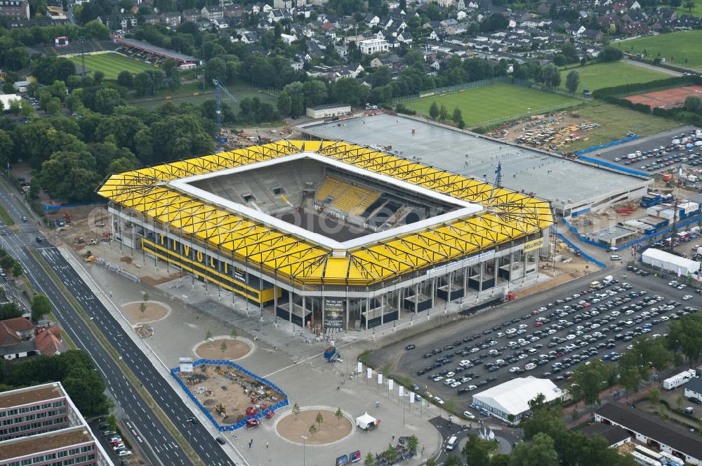 Aachen from the bird's eye view: Baustelle des Stadion des Fußballklubs Alemannia Aachen, dem Neuen Tivoli. Die Baustelle der WALTER HELLMICH GmbH bietet Platz für bis zu 33.000 Zuschauern und liegt im Sportpark Soers. Construction site of the stadium of the football club Alemannia Aachen, the new Tivoli.