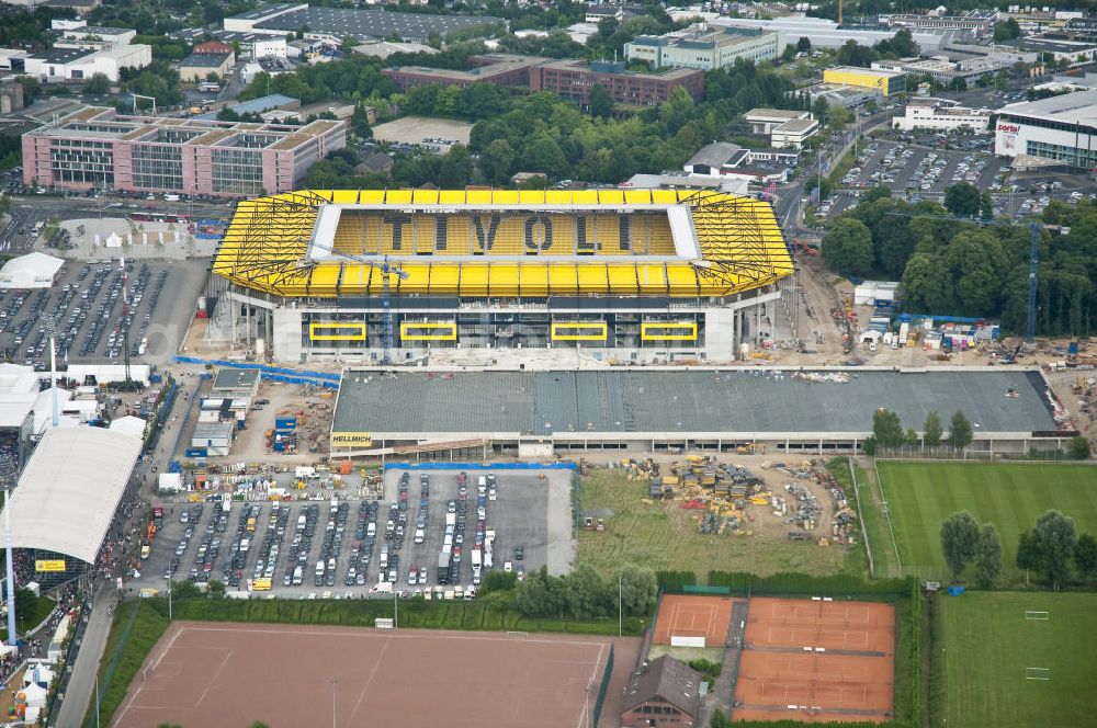 Aachen from above - Baustelle des Stadion des Fußballklubs Alemannia Aachen, dem Neuen Tivoli. Die Baustelle der WALTER HELLMICH GmbH bietet Platz für bis zu 33.000 Zuschauern und liegt im Sportpark Soers. Construction site of the stadium of the football club Alemannia Aachen, the new Tivoli.