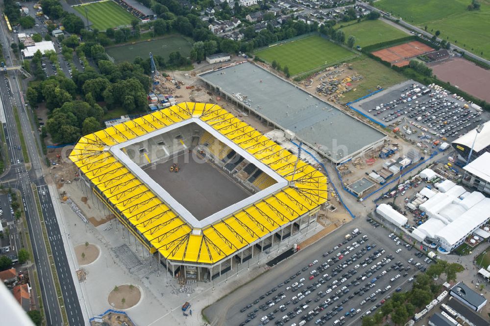 Aerial image Aachen - Baustelle des Stadion des Fußballklubs Alemannia Aachen, dem Neuen Tivoli. Die Baustelle der WALTER HELLMICH GmbH bietet Platz für bis zu 33.000 Zuschauern und liegt im Sportpark Soers. Construction site of the stadium of the football club Alemannia Aachen, the new Tivoli.