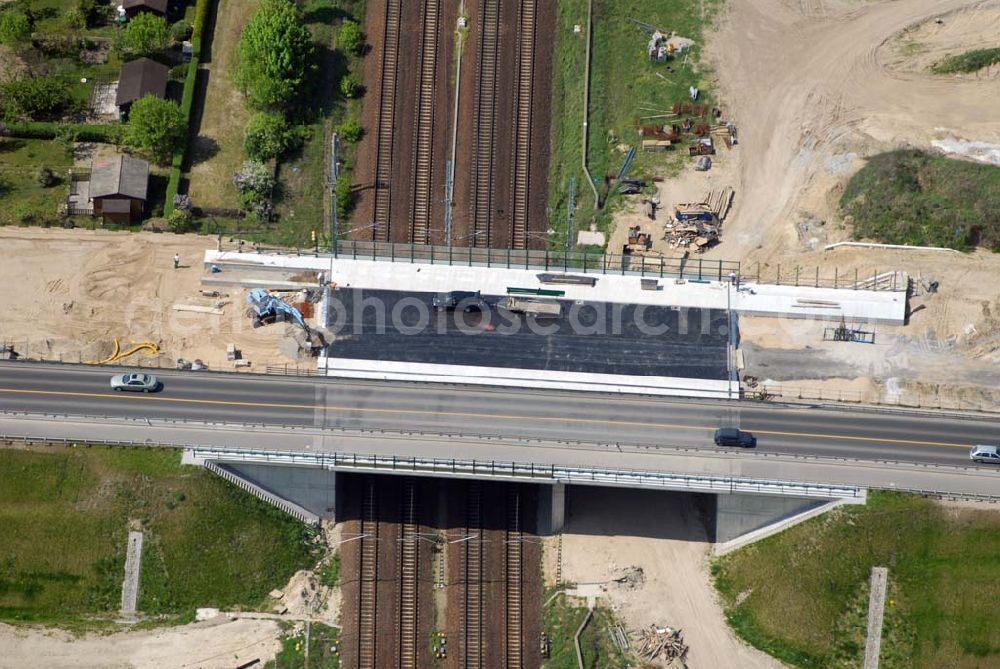 Aerial photograph Mahlow - 11.05.2006 Mahlow (Brandenburg) Blick auf die Baustelle der Schälerbau Berlin GmbH an der Ortsumfahrung Mahlow am Gewerbegebiet.