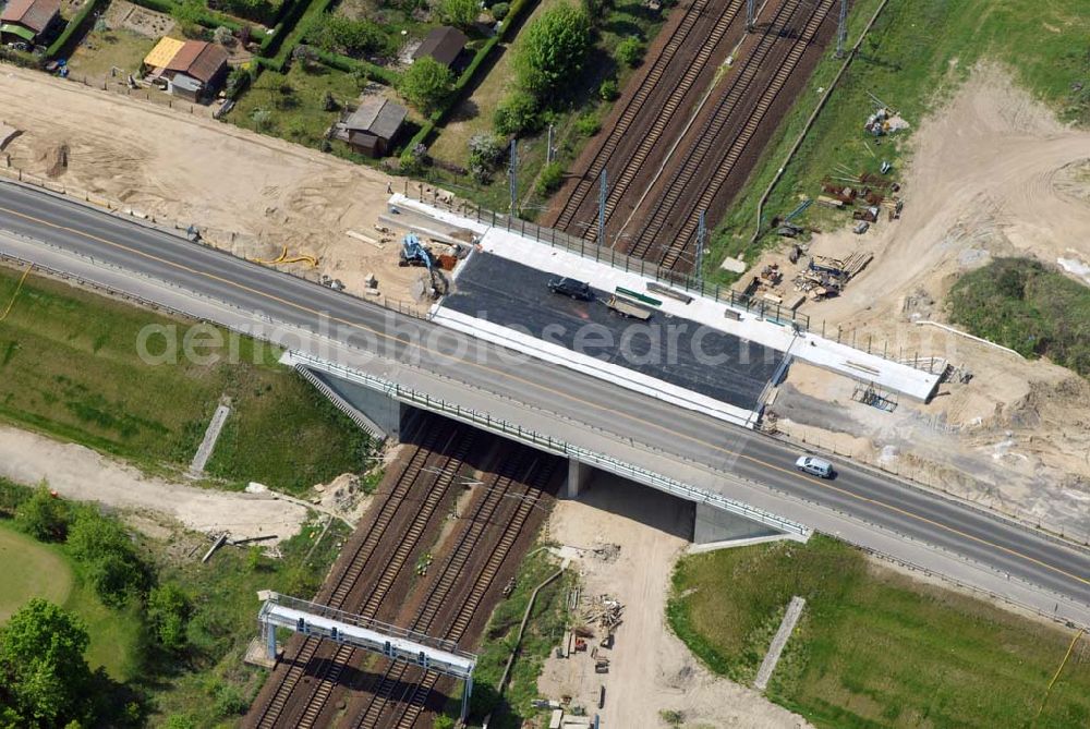 Aerial image Mahlow - 11.05.2006 Mahlow (Brandenburg) Blick auf die Baustelle der Schälerbau Berlin GmbH an der Ortsumfahrung Mahlow am Gewerbegebiet.