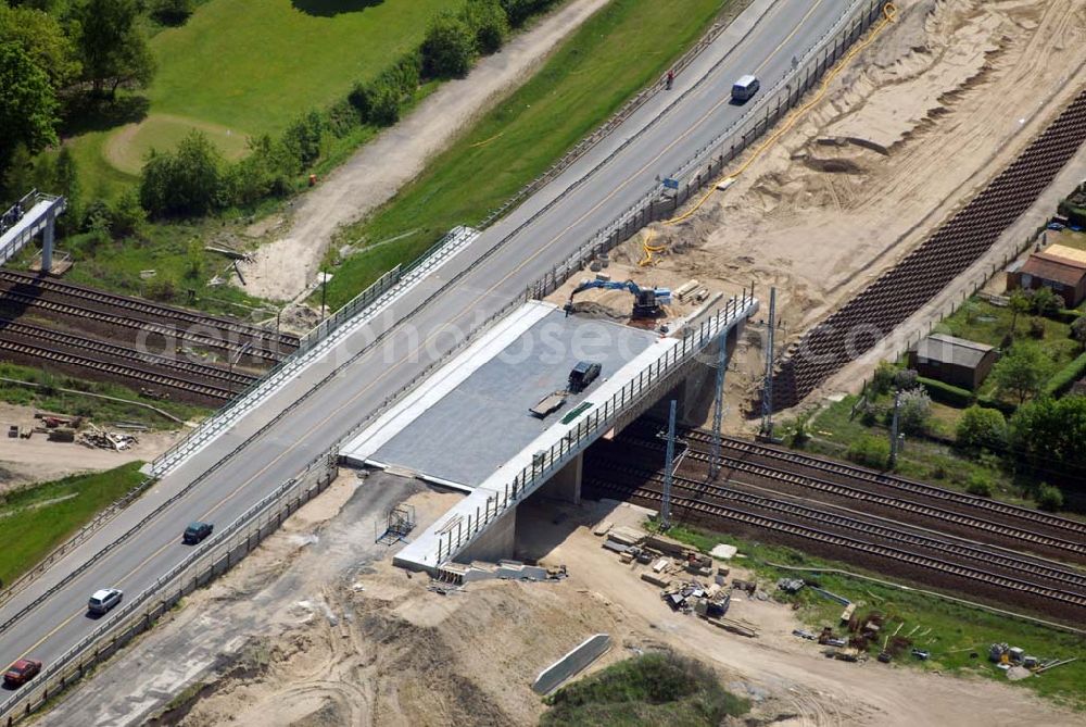 Aerial photograph Mahlow - 11.05.2006 Mahlow (Brandenburg) Blick auf die Baustelle der Schälerbau Berlin GmbH an der Ortsumfahrung Mahlow am Gewerbegebiet.