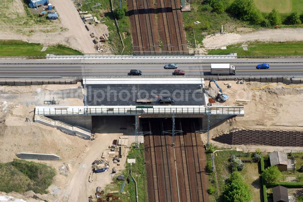 Aerial image Mahlow - 11.05.2006 Mahlow (Brandenburg) Blick auf die Baustelle der Schälerbau Berlin GmbH an der Ortsumfahrung Mahlow am Gewerbegebiet.