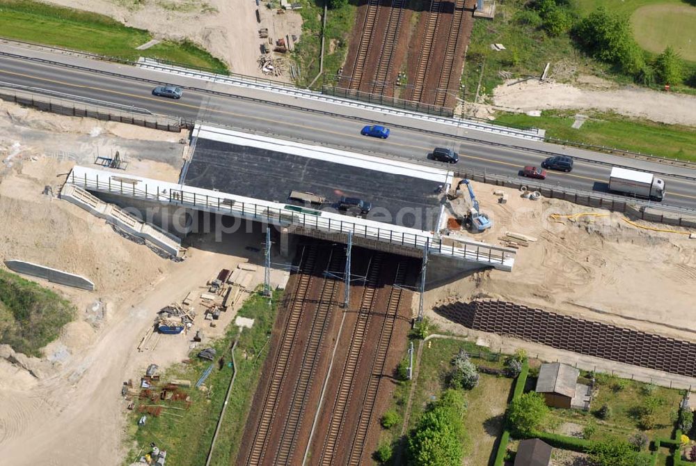 Aerial photograph Mahlow - 11.05.2006 Mahlow (Brandenburg) Blick auf die Baustelle der Schälerbau Berlin GmbH an der Ortsumfahrung Mahlow am Gewerbegebiet.