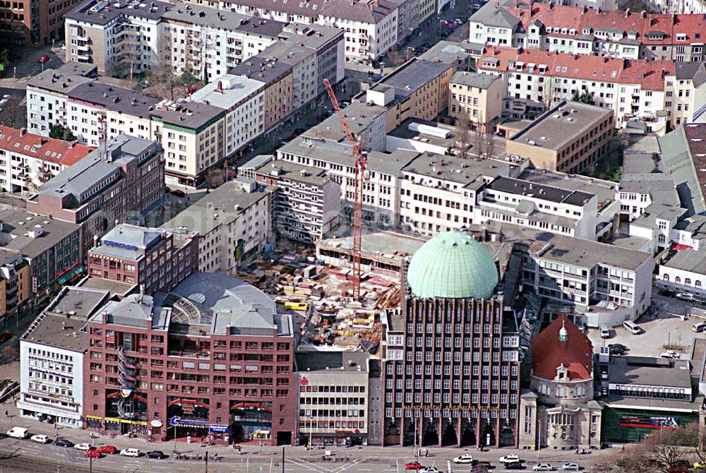 Hannover from the bird's eye view: , Baustelle (Parkhaus) der Verlagsgesellschaft Madsack hinter ihrem Medienzentrum im Anzeiger-Hochhaus, Geschäftsstelle Anzeiger-Hochhaus, Goseriede 9, 30159 Hannover, Tel.: 0511/1212-3165