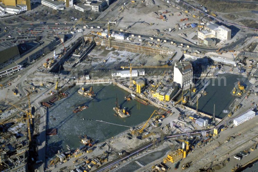 Aerial image Berlin - Baustelle Potsdamer Platz in Berlin-Mitte. 1995