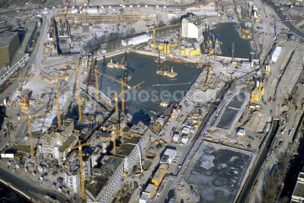 Berlin from above - Baustelle Potsdamer Platz in Berlin-Mitte. 1995