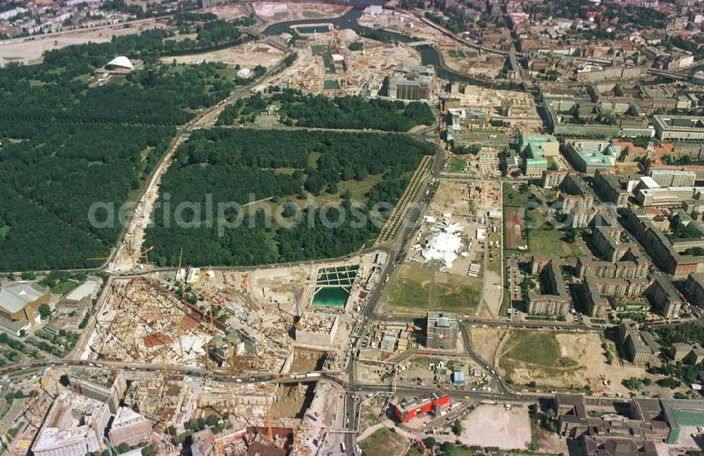 Berlin - Tiergarten from above - Baustelle Potsdamer Platz im Berliner Tiergarten.