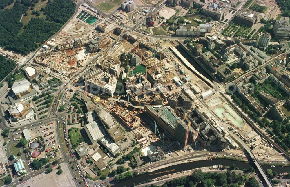 Aerial photograph Berlin - Tiergarten - Baustelle Potsdamer Platz im Berliner Tiergarten.