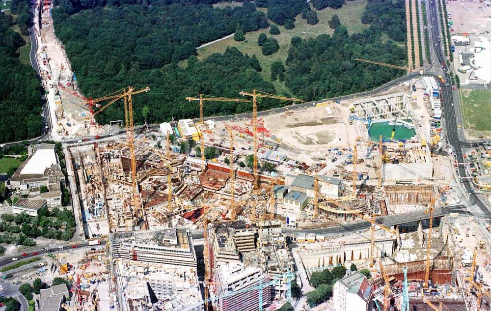 Aerial photograph Berlin - Tiergarten - Baustelle Potsdamer Platz - Projekt der SONY Berlin GmbH