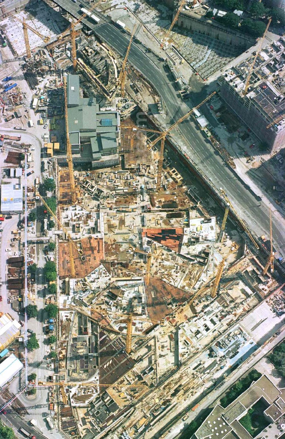 Berlin - Tiergarten from the bird's eye view: Baustelle Potsdamer Platz - Projekt der SONY Berlin GmbH