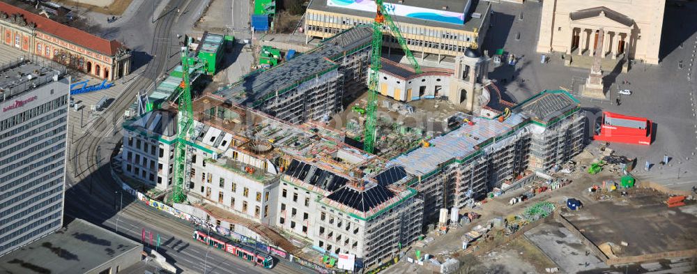 Aerial image Potsdam - Construction site of the Potsdam Stadtschloss at the Old Market. In the background is the University of Applied Sciences Potsdam and St. Nikolai Church. Building contractors company: BAM Deutschland AG