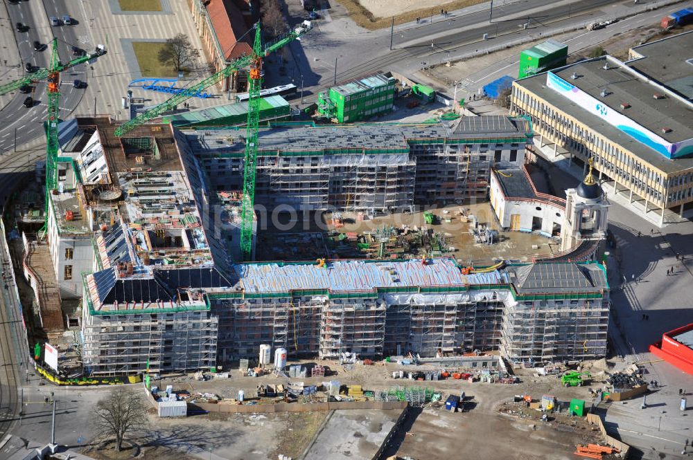 Aerial image Potsdam - Construction site of the Potsdam Stadtschloss at the Old Market. In the background is the University of Applied Sciences Potsdam and St. Nikolai Church. Building contractors company: BAM Deutschland AG