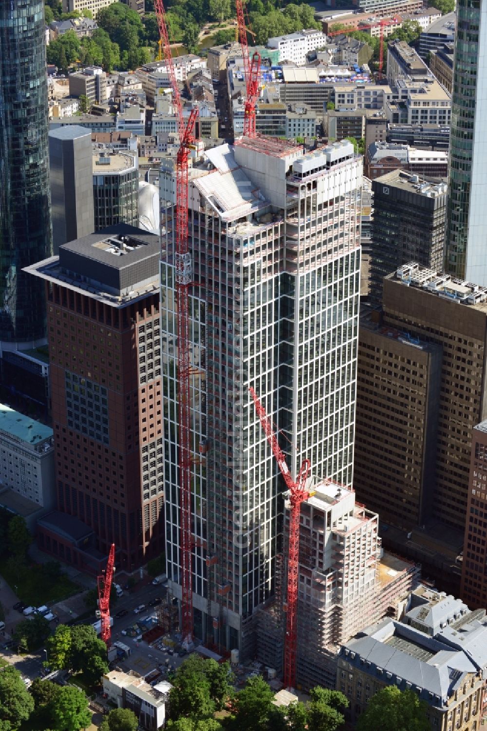 Frankfurt am Main from above - The Taunusturm, construction of a new skyscraper, which after completion of an office and residential complex in the district Innenstadt in Frankfurt on the Main in the state hesse