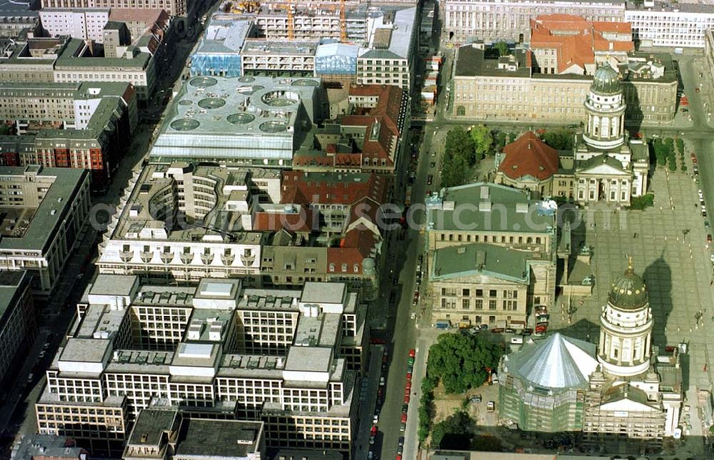 Aerial photograph Berlin - 26.03.1995 Baustelle Quartier 207/ Friedrichstadtpassagen in Berlin-Mitte