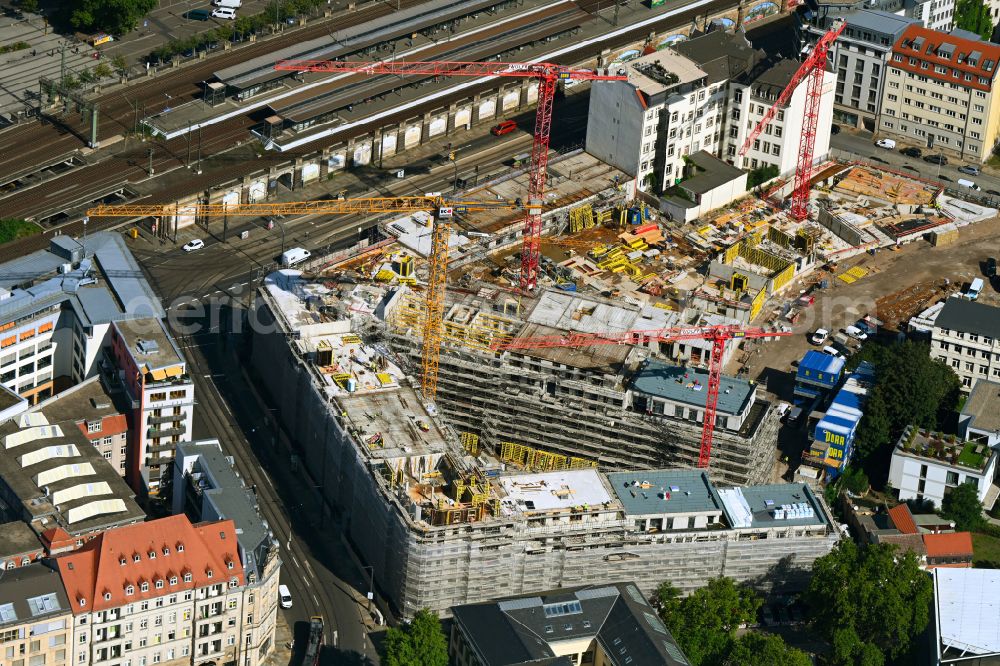 Aerial image Dresden - Construction site with development and earthfill work for the new construction of a residential and business district between Koenneritzstrasse, Jahnstrasse, Schuetzengasse and Laurinstrasse in Dresden in the state Saxony, Germany