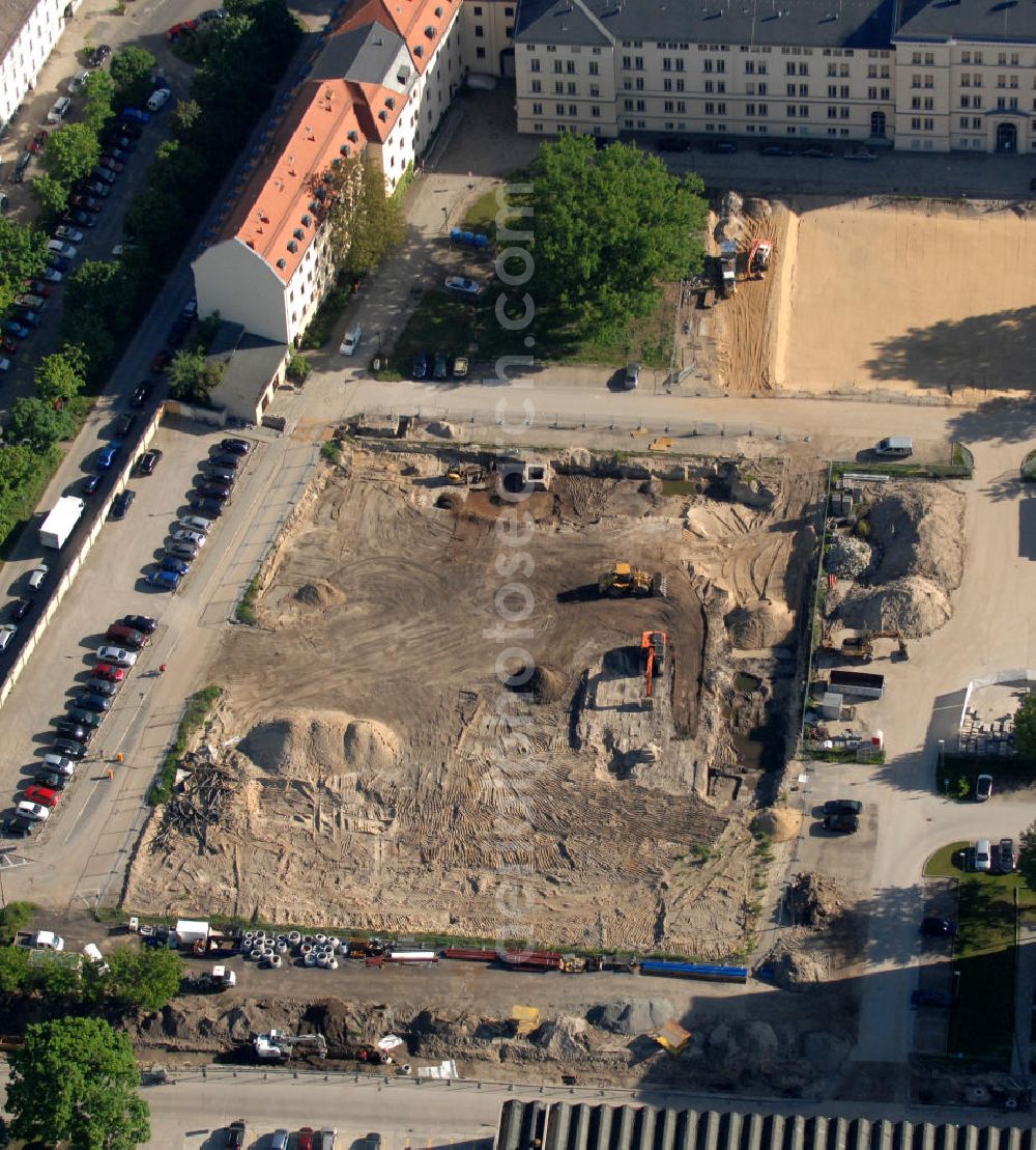 Potsdam from the bird's eye view: Baustelle auf dem Regierungsstandort Henning-von-Tresckow-Strasse in der Innenstadt von Potsdam mit Sitz verschiedener Ministerien. Construction area on the site of government at Henning-von-Tresckow-Strasse in the inner-city of Potsdam with various ministries.