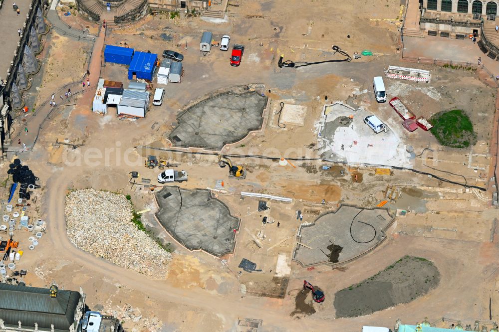 Aerial photograph Dresden - Construction site with reconstruction and renovation work at the palace of the castle Dresdner Zwinger at Theaterplatz - Sophienstrasse in the district Altstadt in Dresden in the state of Saxony, Germany