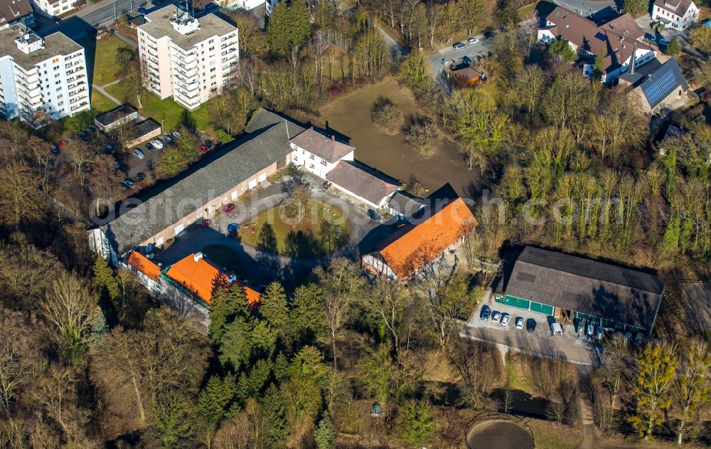 Aerial image Menden (Sauerland) - Construction site with reconstruction works at the Palais des Hoennetal of Deutsche Stiftung Denkmalschutz in the district Lendringsen in Menden (Sauerland) in the state North Rhine-Westphalia