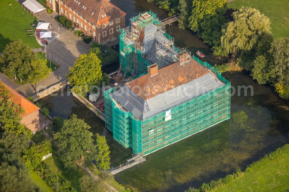 Hamm from above - Construction site with reconstruction works at the Palais des Schloss Oberwerries in Hamm in the state North Rhine-Westphalia, Germany