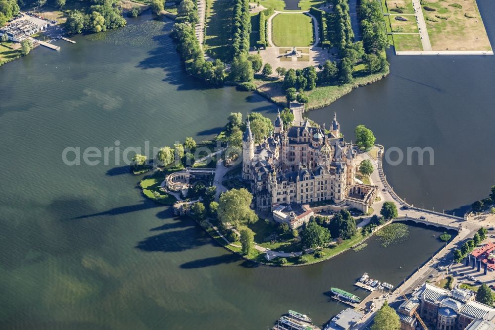 Aerial photograph Schwerin - Construction site with reconstruction works at the Palais des in Schwerin in the state Mecklenburg - Western Pomerania