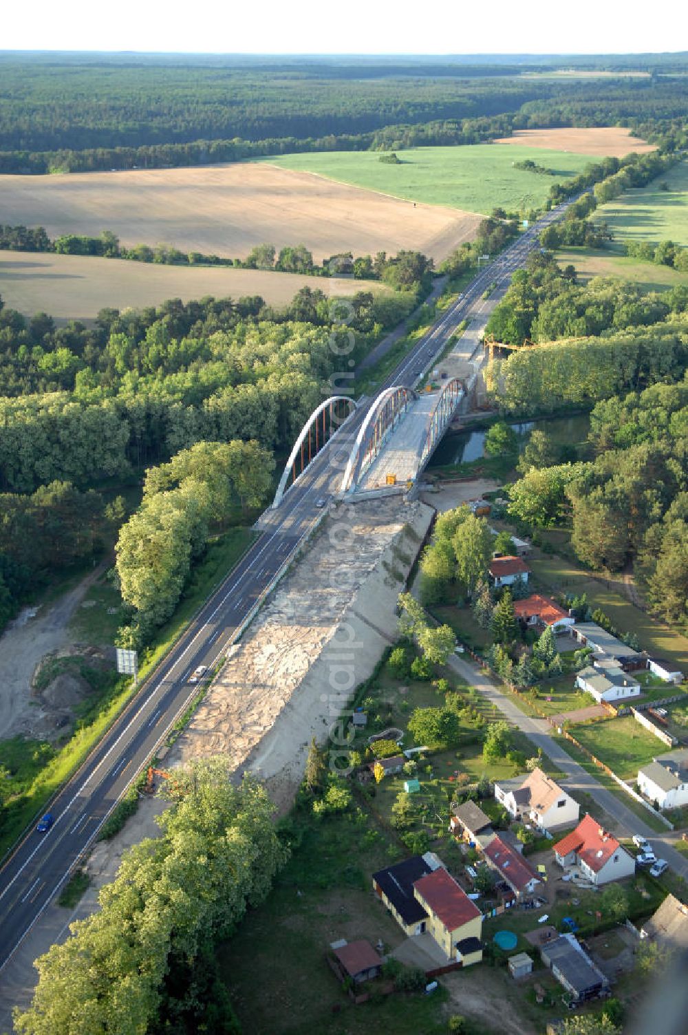 Finowfurt from above - Blick auf die Baustelle der Autobahnbrücke / Üderseebrücke der Autobahn A 11 über den Oder-Havel-Kanal. View onto the road works of the highway / motorway bridge over the Oder-Havel-Canal.