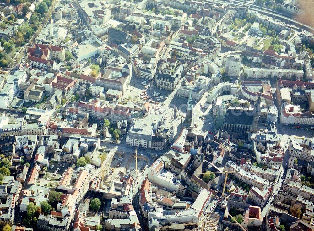 Aerial photograph Halle / Saale - Baustelle des Rolltreppenkaufhauses am Stadtzentrum der Altstadt von Halle an der Saale / Sachsen-Anhalt.