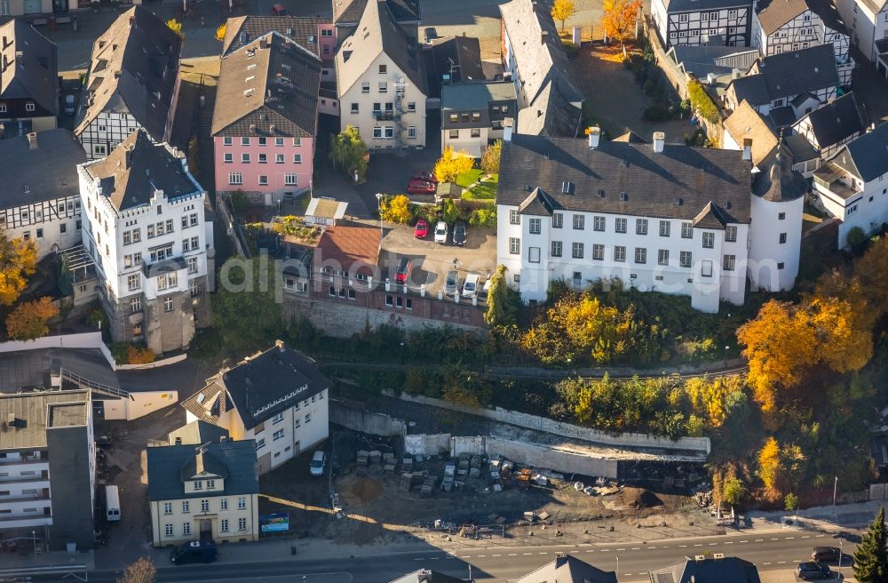 Arnsberg from the bird's eye view: Construction site on Ruhrstrasse on the rear of Landsberger Hof in the historic town center of Arnsberg in the of state North Rhine-Westphalia. The historic building is home to the museum of Sauerland